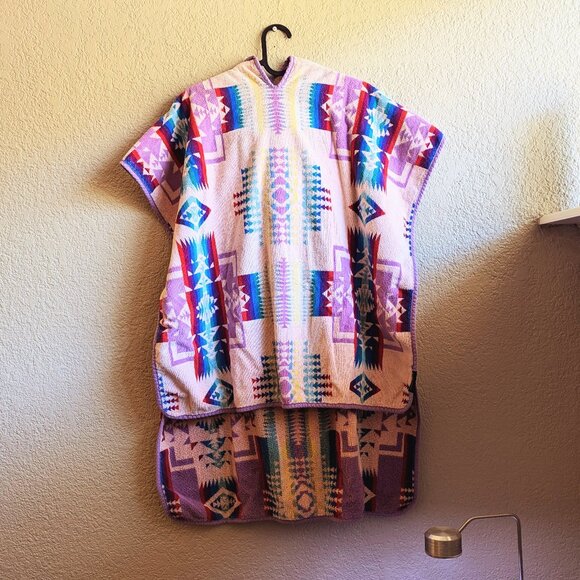 Pendleton Chief Joseph Tween Youth Hooded Towel Cover Up Poncho (One Size) - Picture 1 of 4
